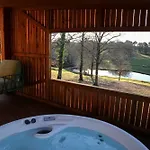 Les Du Golf De La Marterie ホテル *