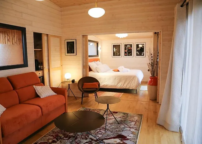 Les Du Golf De La Marterie 호텔 Saint-Félix-de-Reillac-et-Mortemart